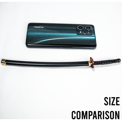 size comparison of 25cm katana with a smartphone